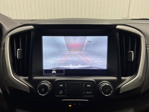 Used 2024 GMC Terrain SLT image 12