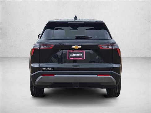 New 2026 Chevrolet Equinox LT w/ Safety and Technology Package image 8