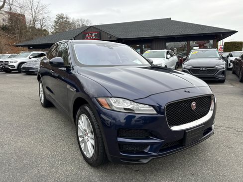 Used 2017 Jaguar F-PACE Prestige image 10