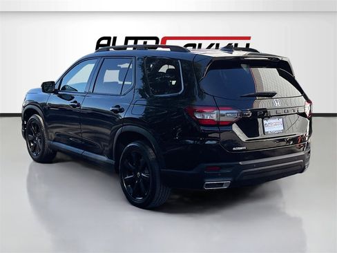 Used 2025 Honda Pilot Black Edition image 5