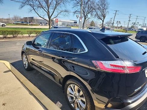 Used 2019 Ford Edge Titanium w/ Cold Weather Package image 3
