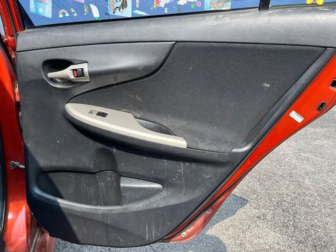 Used 2013 Toyota Corolla S Special Edition FWD image 28
