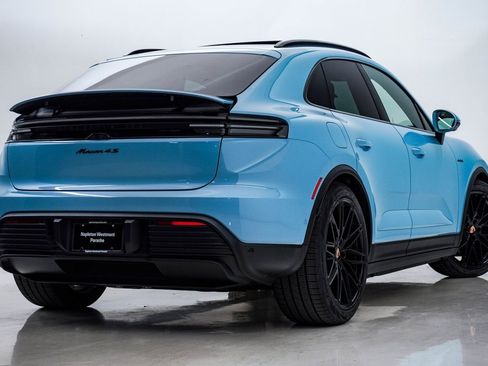New 2025 Porsche Macan 4S Electric image 11