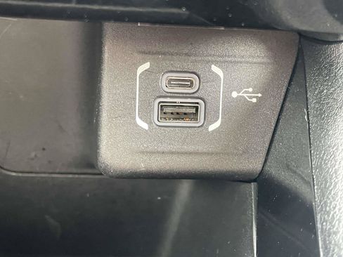 Used 2023 Jeep Compass Trailhawk w/ Trailer Tow Group AWD/4WD image 17