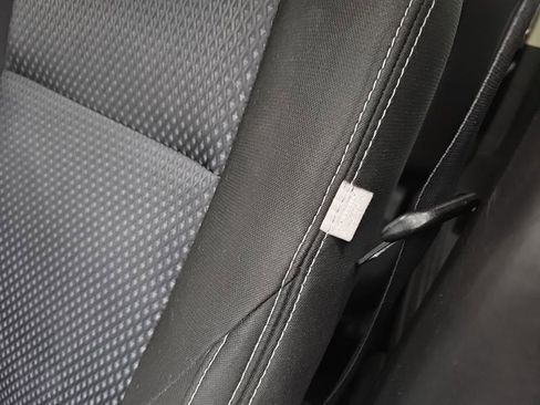 Used 2018 Mitsubishi Outlander SE image 28