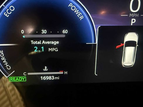 Used 2024 Toyota Highlander Limited image 37