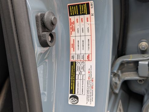 Used 2024 Nissan Sentra SR w/ SR Premium Package image 39