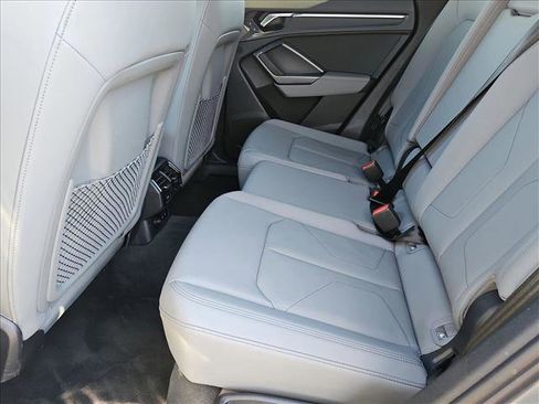 Certified 2025 Audi Q3 2.0T Premium w/ Convenience Package image 18