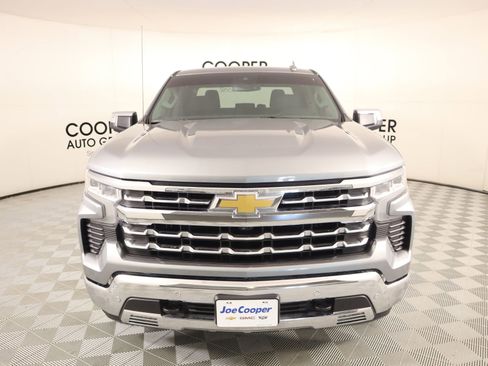 Used 2023 Chevrolet Silverado 1500 LTZ image 9