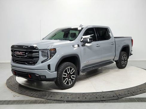 Used 2025 GMC Sierra 1500 AT4 w/ AT4 Premium Package image 3