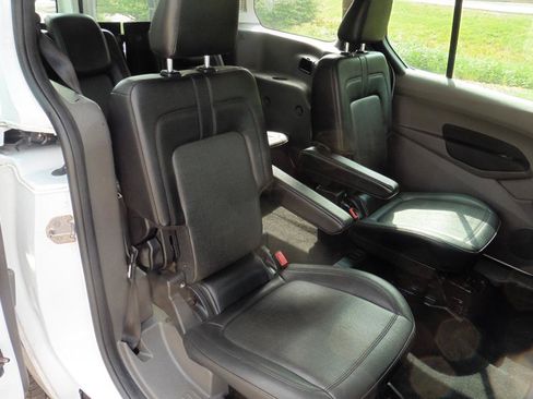 Used 2019 Ford Transit Connect XL FWD image 4