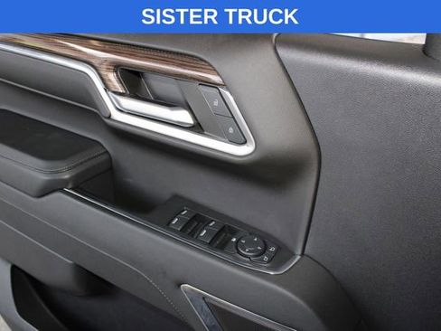 Used 2025 Chevrolet Silverado 1500 RST w/ Convenience Package II AWD/4WD image 15