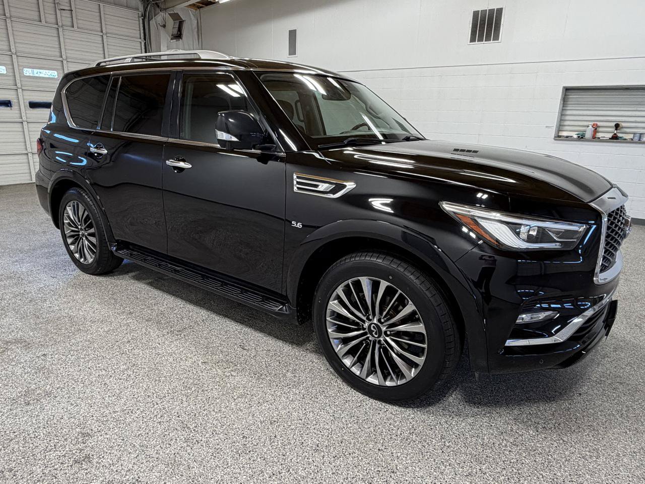 Used 2019 INFINITI QX80 Luxe w/ 22" Wheel Package RWD image 4