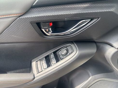 Used 2025 Subaru Crosstrek 2.5i Limited image 10