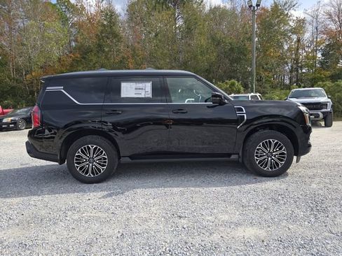 New 2026 Nissan Armada SL w/ Captain's Chari Seat Package image 9