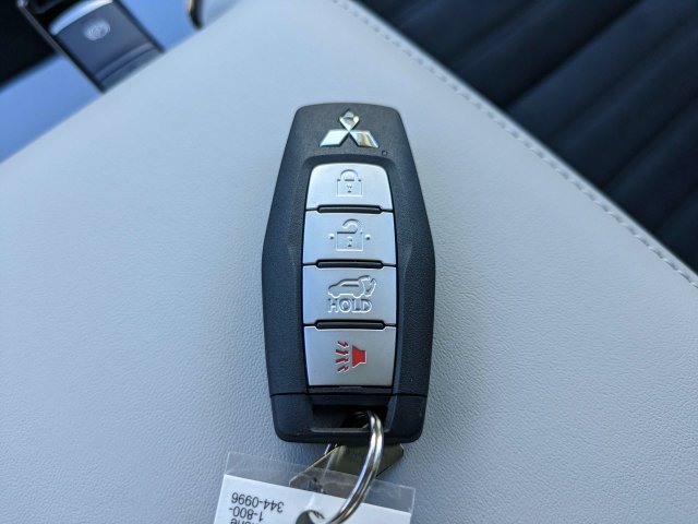 New 2026 Mitsubishi Outlander SE AWD/4WD image 32