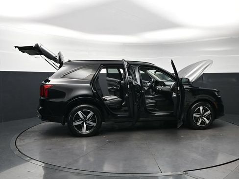 Used 2023 Kia Sorento S FWD image 33