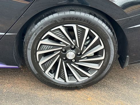 Used 2022 Hyundai Sonata Limited image 19