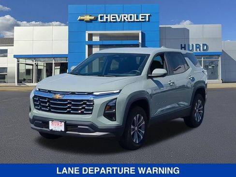 New 2025 Chevrolet Equinox LT w/ Safety and Technology Package FWD image 9