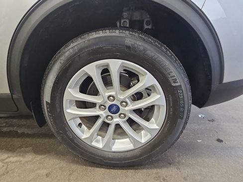Used 2021 Ford Escape SE FWD image 31