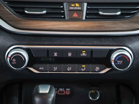 Used 2023 Nissan Altima 2.5 SV image 20