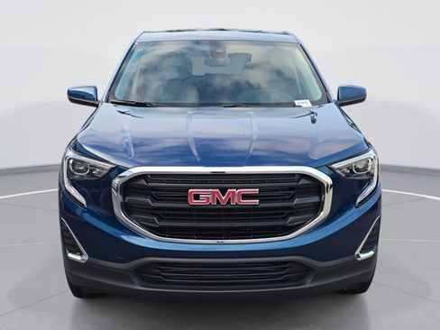 Used 2021 GMC Terrain SLE w/ LPO, Floor Liner Package image 8