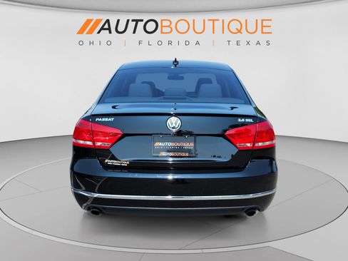 Used 2013 Volkswagen Passat 3.6 SEL Premium FWD image 4