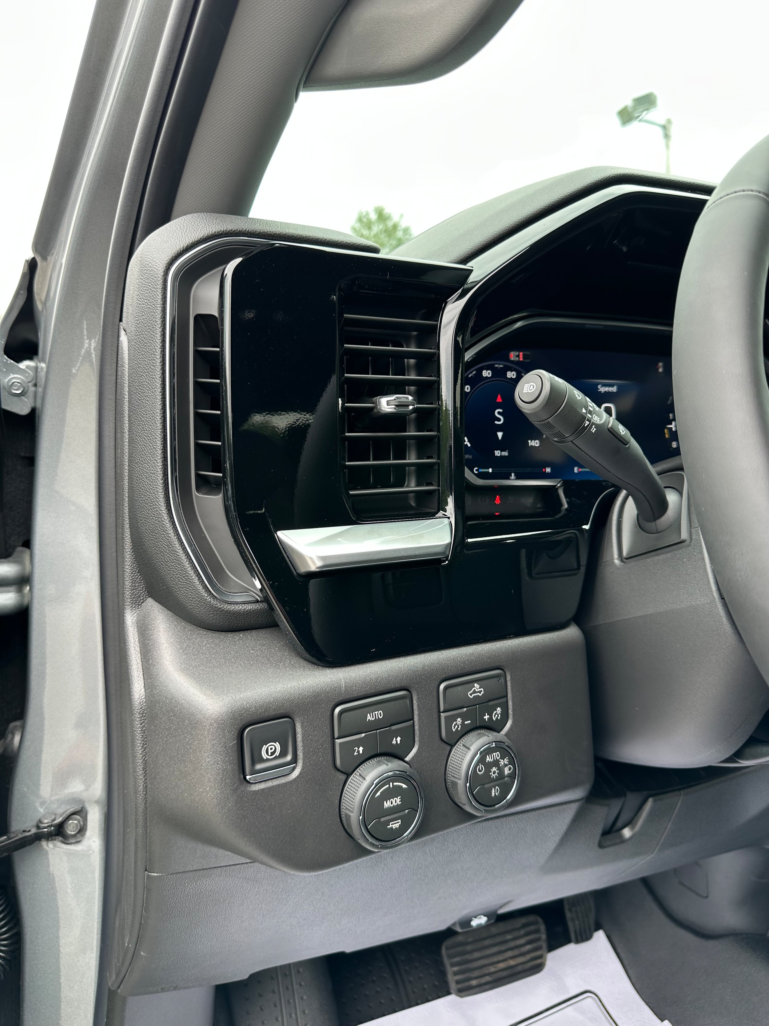New 2026 Chevrolet Silverado 1500 RST w/ RST Select Package AWD/4WD image 11