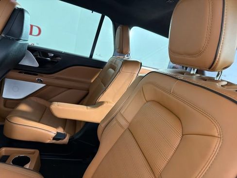 Used 2024 Lincoln Aviator Black Label w/ Dynamic Handling Package AWD/4WD image 13