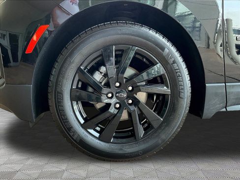 Used 2024 Chevrolet Equinox LS w/ Midnight Edition FWD image 31