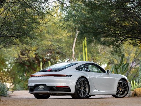 Used 2024 Porsche 911 Carrera 4S w/ Sport Package image 16