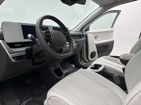 Used 2023 Hyundai Ioniq 5 Limited w/ Cargo Package image 10