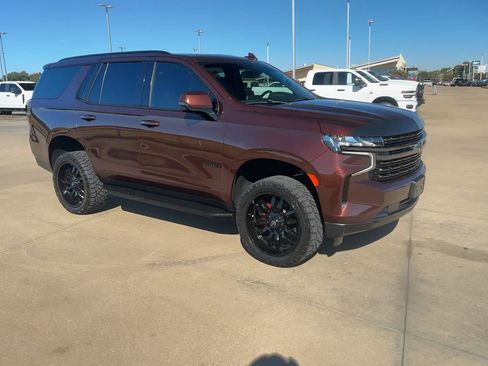 Used 2022 Chevrolet Tahoe RST w/ Sport Performance Package image 3