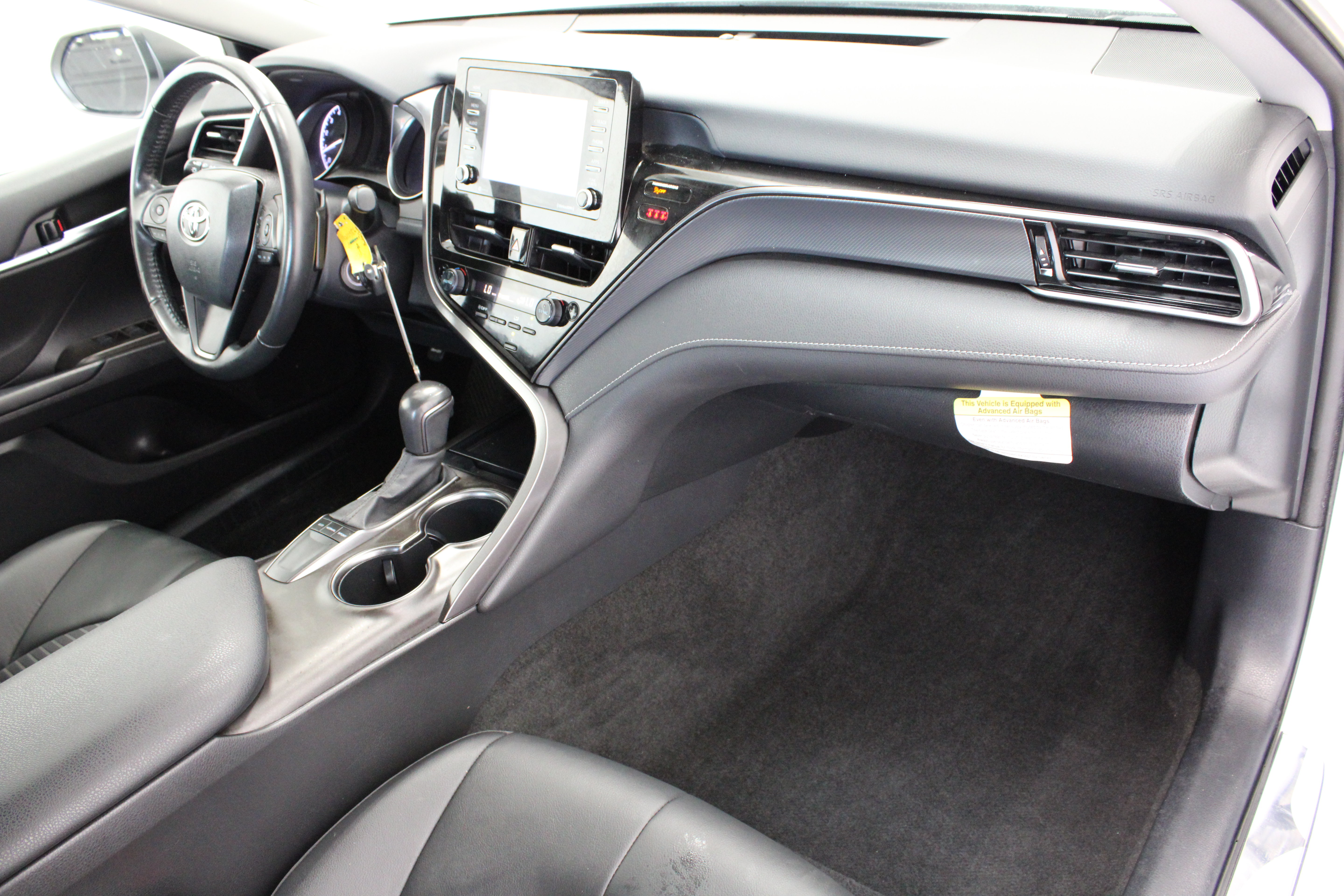 Used 2023 Toyota Camry SE FWD image 33