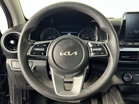 Used 2023 Kia Forte LXS w/ LXS Technology Package FWD image 20
