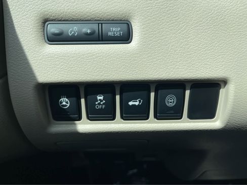Used 2024 Nissan Murano Platinum FWD image 17