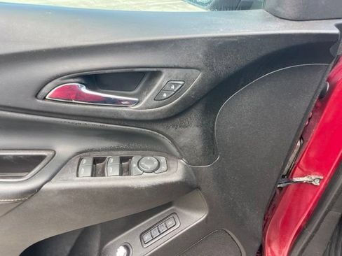 Used 2018 Chevrolet Equinox Premier FWD image 13