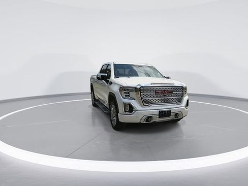 Used 2020 GMC Sierra 1500 Denali w/ Technology Package AWD/4WD image 2