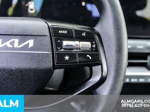Used 2025 Kia K4 FWD image 27