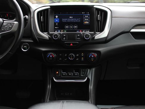 Used 2019 GMC Terrain SLT w/ Preferred Package image 21