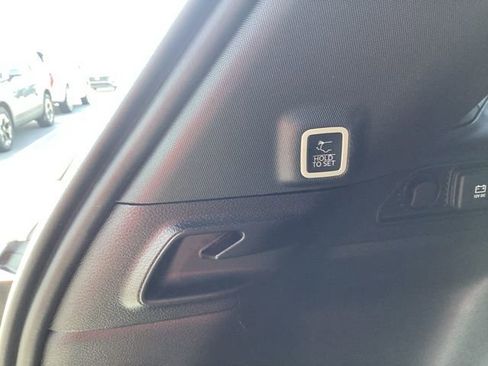 Used 2023 Jeep Grand Cherokee Altitude image 14