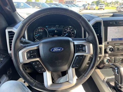Used 2020 Ford F150 Lariat w/ Equipment Group 502A Luxury AWD/4WD image 11