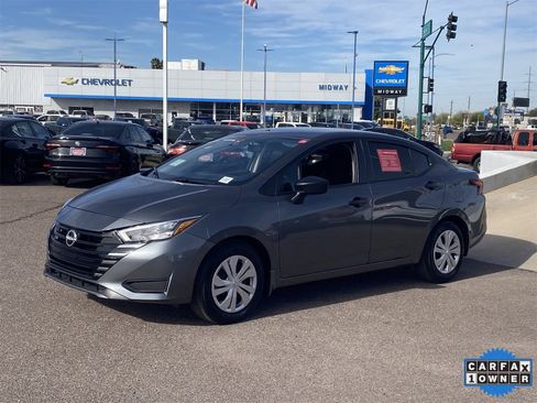 Certified 2025 Nissan Versa S w/ Trunk Package image 2