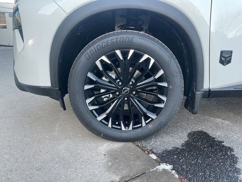 New 2026 Nissan Rogue SV image 40