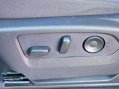 New 2026 GMC Sierra 1500 Elevation image 19