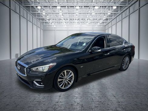 Used 2020 INFINITI Q50 Luxe w/ Essential Package (3.0T Luxe) RWD image 4