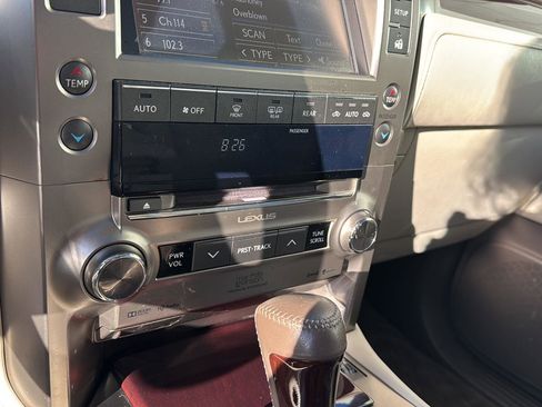 Used 2018 Lexus GX 460 Luxury image 23