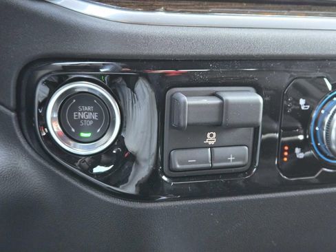 New 2026 GMC Sierra 1500 Elevation w/ Elevation Premium Package AWD/4WD image 37