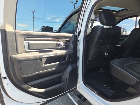 Used 2014 RAM 2500 Limited image 11