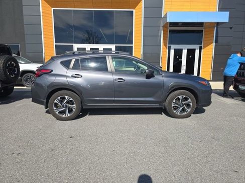 Used 2024 Subaru Crosstrek 2.0i Premium AWD/4WD image 7
